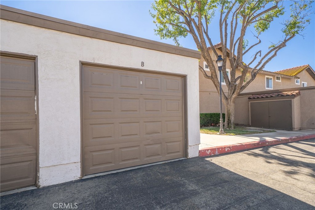 3651 Country Oaks Loop #B, Ontario, CA 91761
