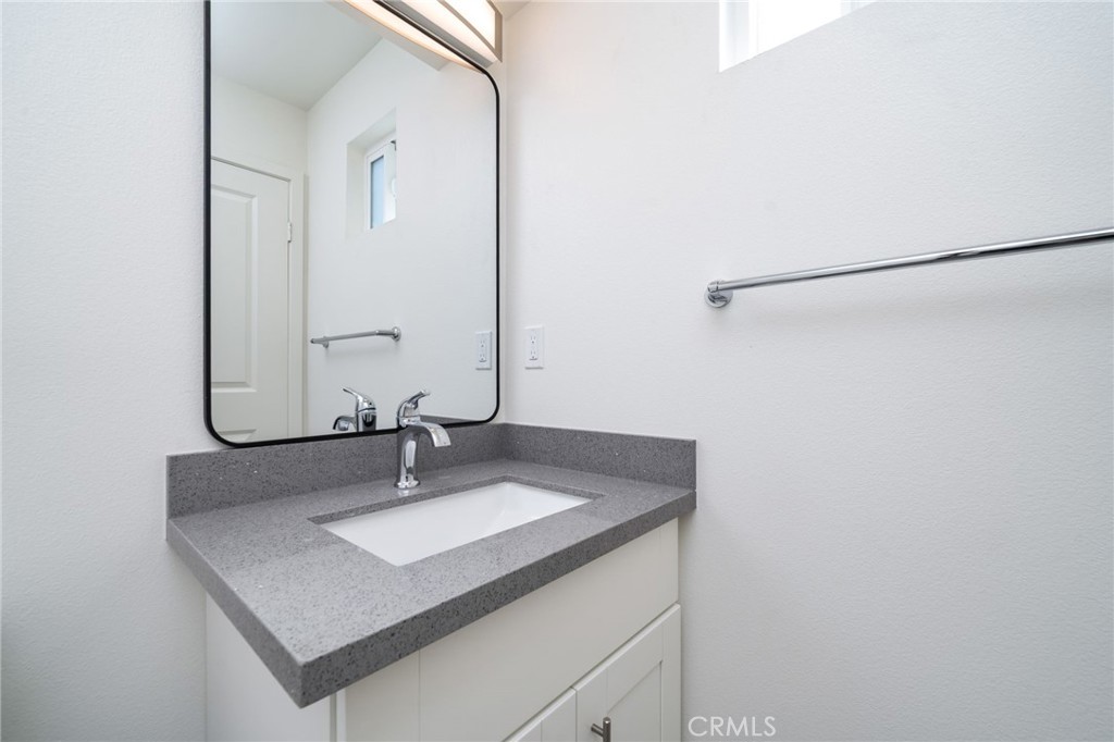 6837 N Haskell Avenue, Van Nuys, CA 91406