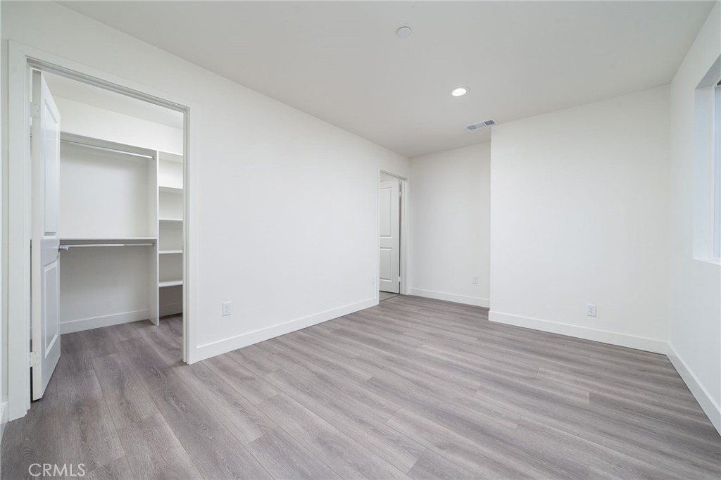 6837 N Haskell Avenue, Van Nuys, CA 91406