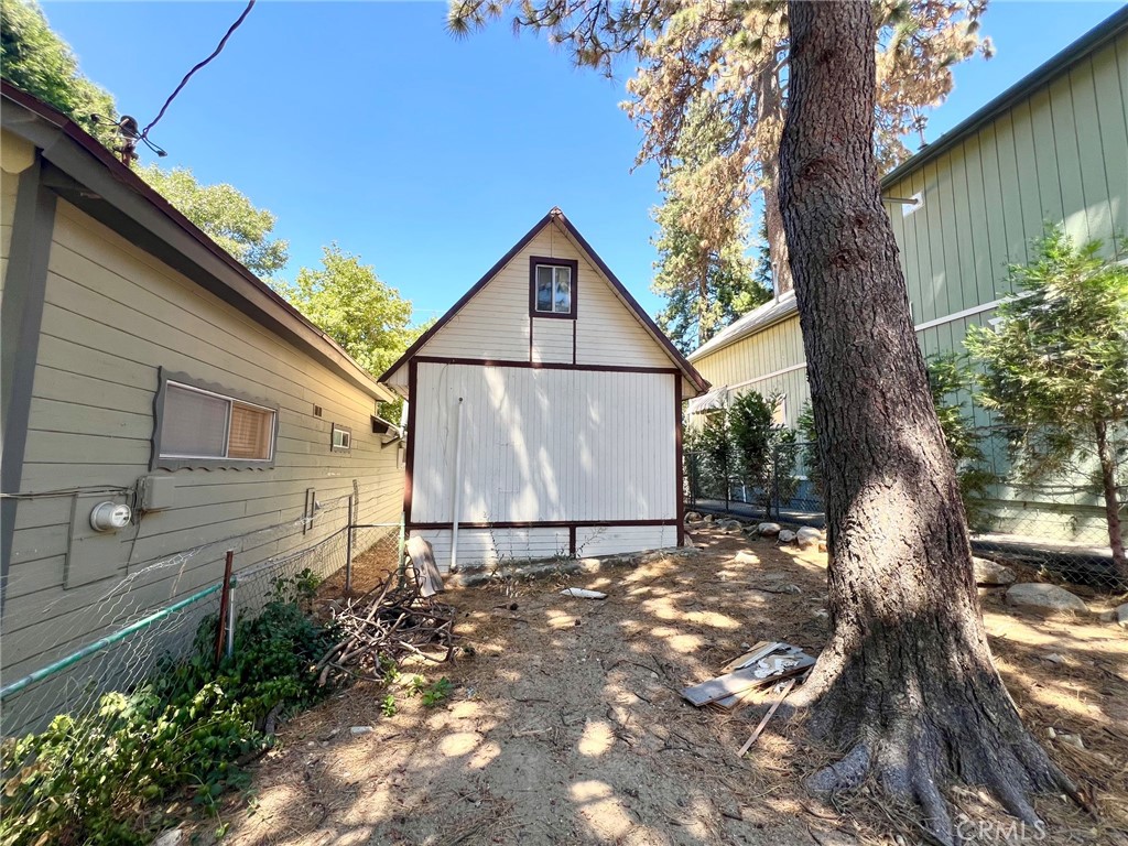 22821 Azalia Lane, Crestline, CA 92325 22821 Azalia Lane, Crestline, CA 92325