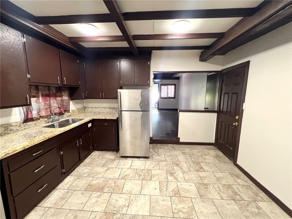 22821 Azalia Lane, Crestline, CA 92325
