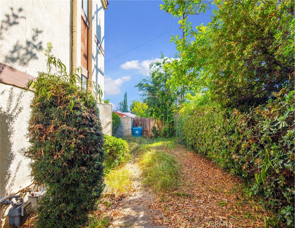 2608 W Alhambra Road, Alhambra, CA 91801