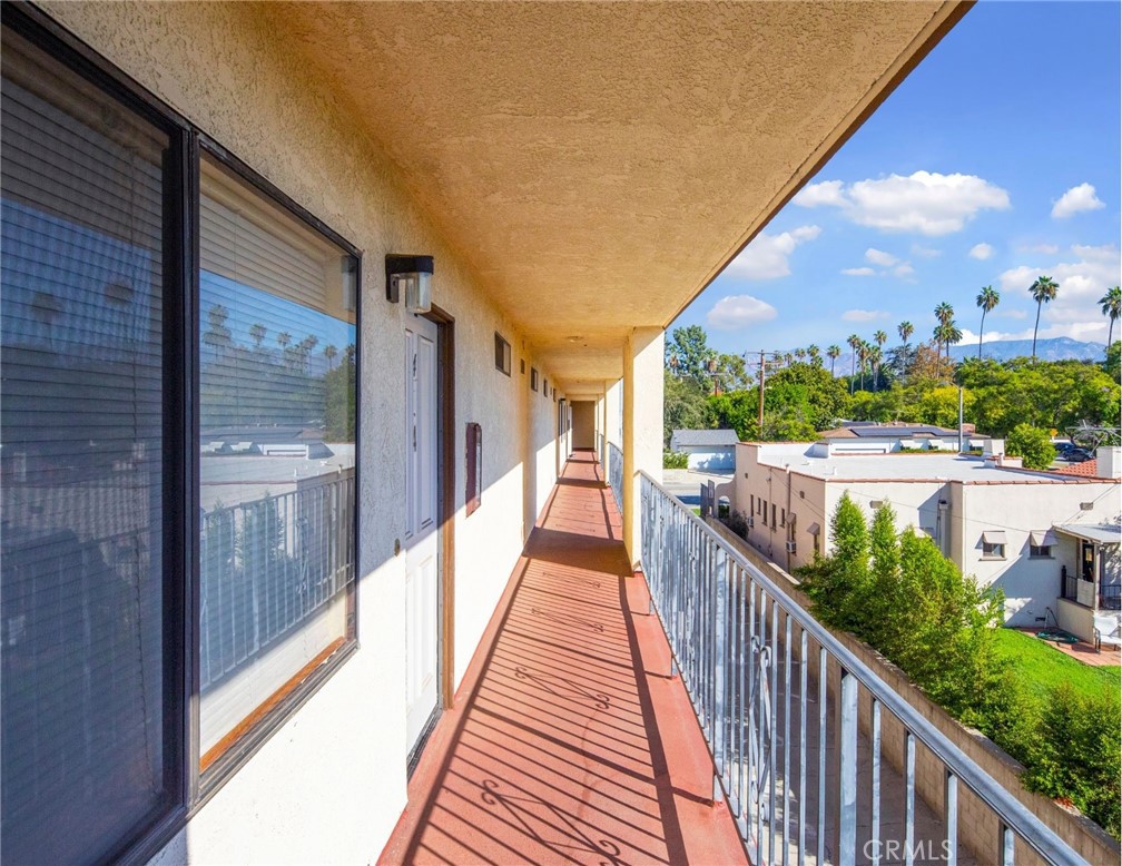 2608 W Alhambra Road, Alhambra, CA 91801