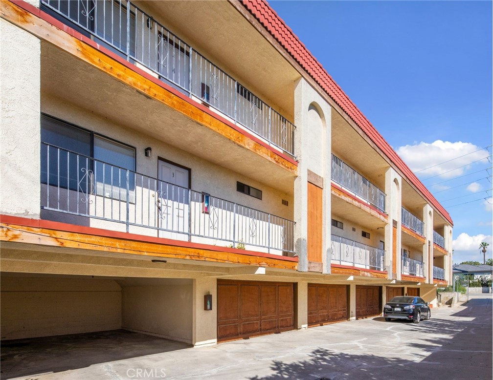 2608 W Alhambra Road, Alhambra, CA 91801