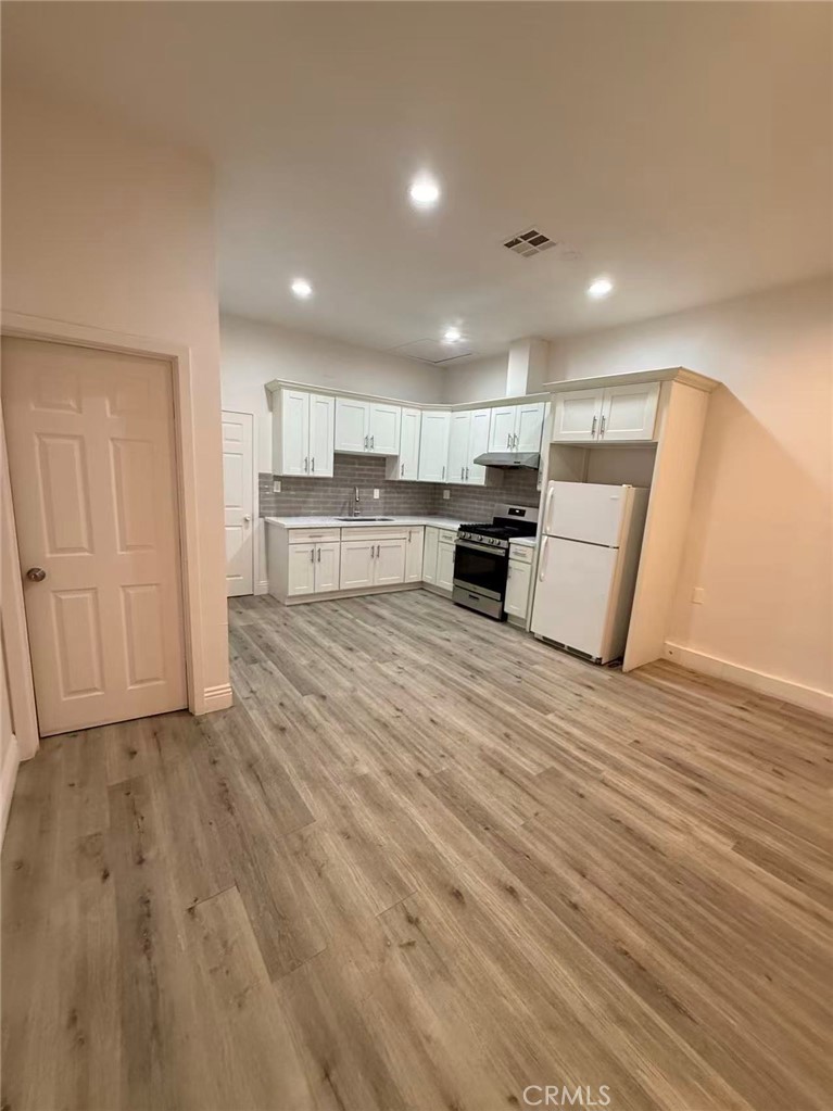 219 W Elm Street, Ontario, CA 91762