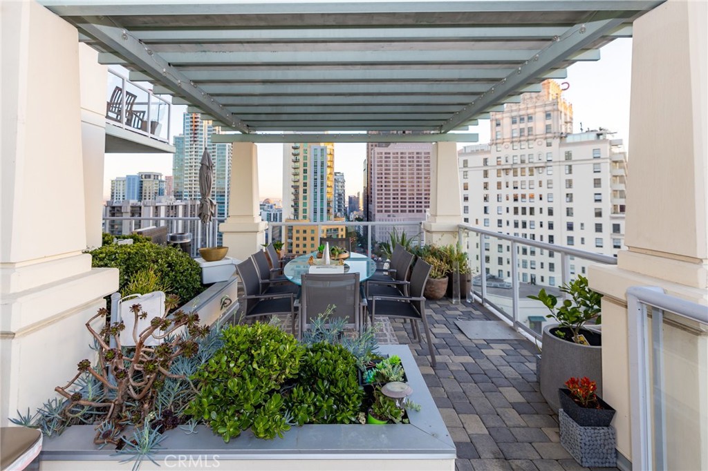 850 Beech, #1205, San Diego, CA 92101