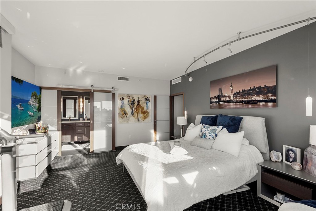 850 Beech, #1205, San Diego, CA 92101