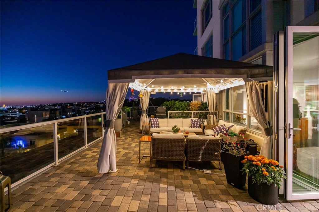 850 Beech, #1205, San Diego, CA 92101