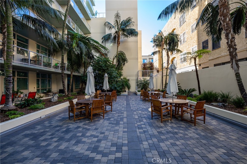 Building courtyard