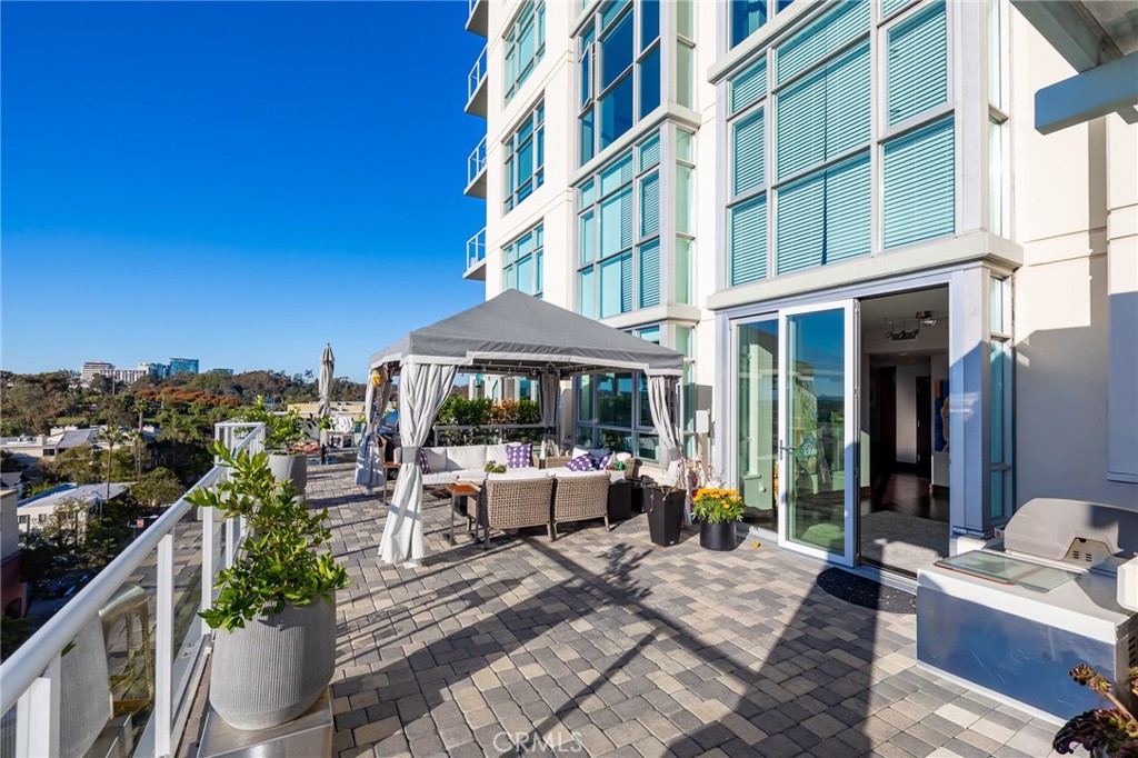 850 Beech, #1205, San Diego, CA 92101