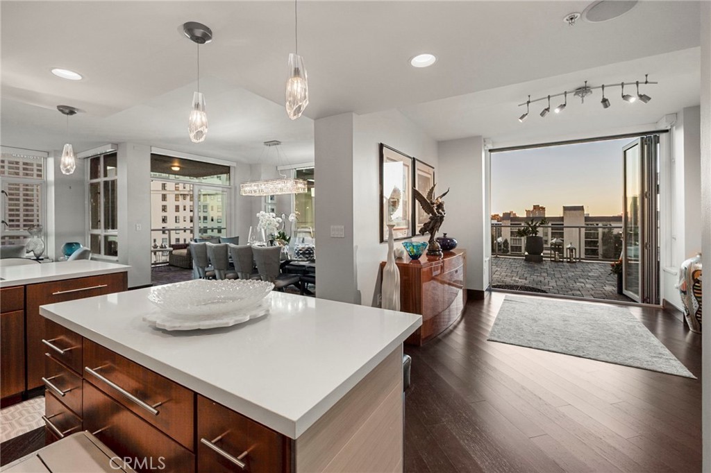 850 Beech, #1205, San Diego, CA 92101