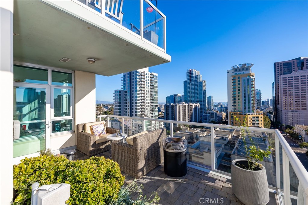 850 Beech, #1205, San Diego, CA 92101