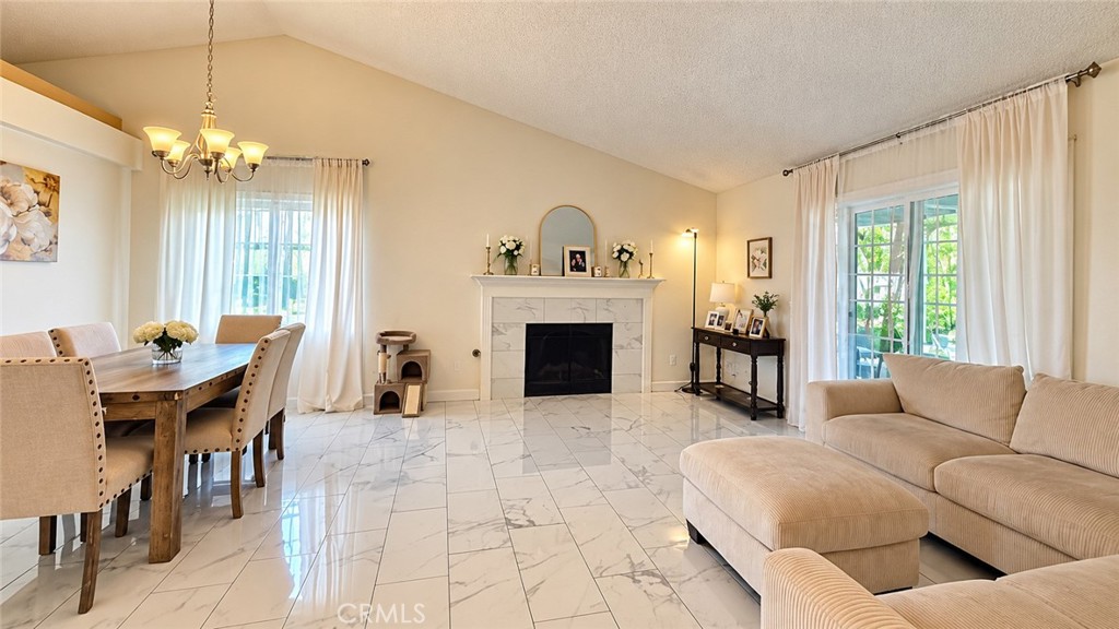 12049 Maple Leaf, Fontana, CA 92337