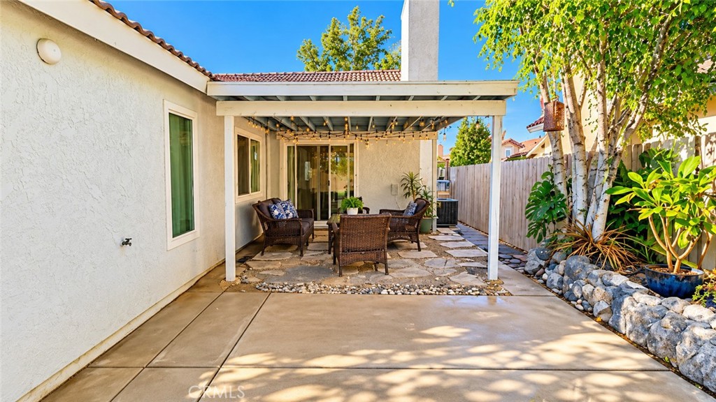 12049 Maple Leaf, Fontana, CA 92337