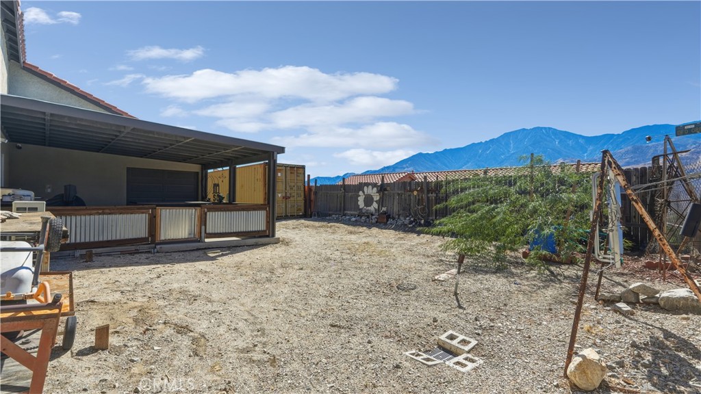 Spacious lot