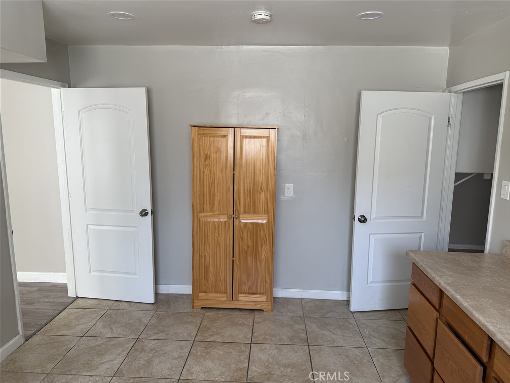 442 E Arrow, Upland, CA 91786