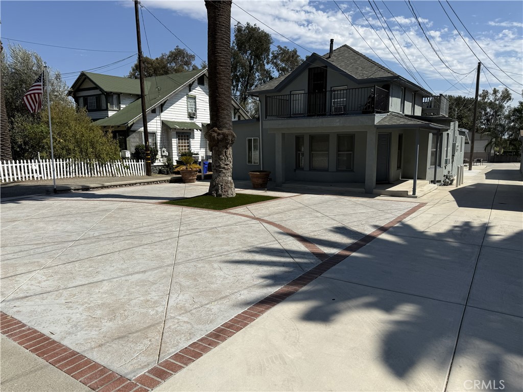 442 E Arrow, Upland, CA 91786 442 E Arrow, Upland, CA 91786