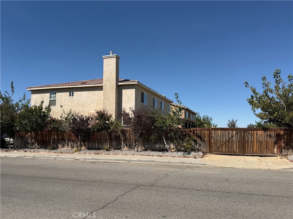 13523 Bentley, Victorville, CA 92392
