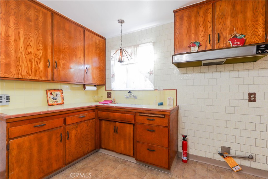 9424 Brookpark, Downey, CA 90240