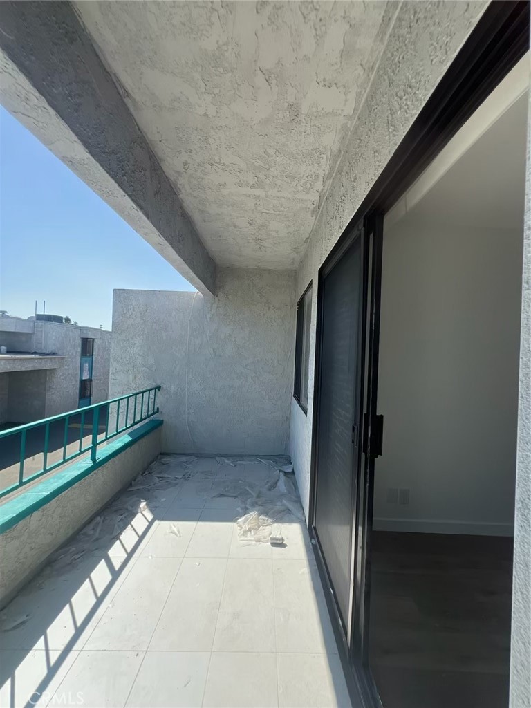 8847 Willis, #32, Panorama City, CA 91402 8847 Willis, #32, Panorama City, CA 91402
