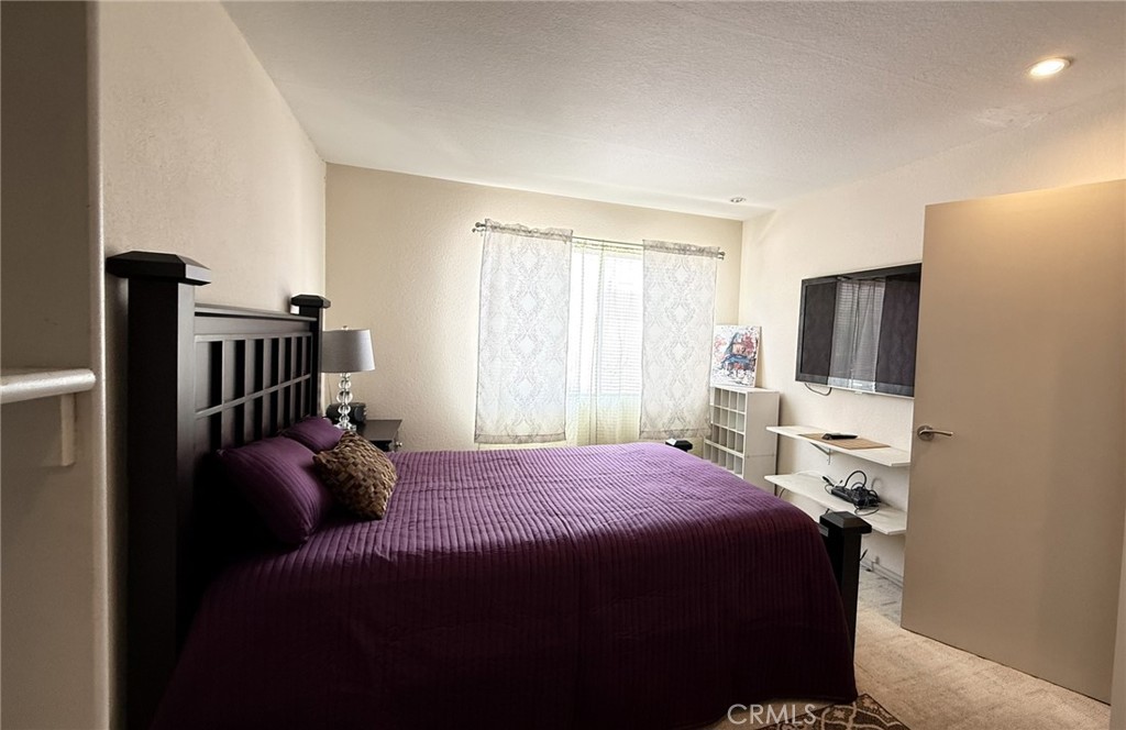 957 S Gramercy, #203, Los Angeles, CA 90019