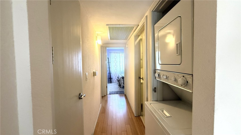 957 S Gramercy, #203, Los Angeles, CA 90019