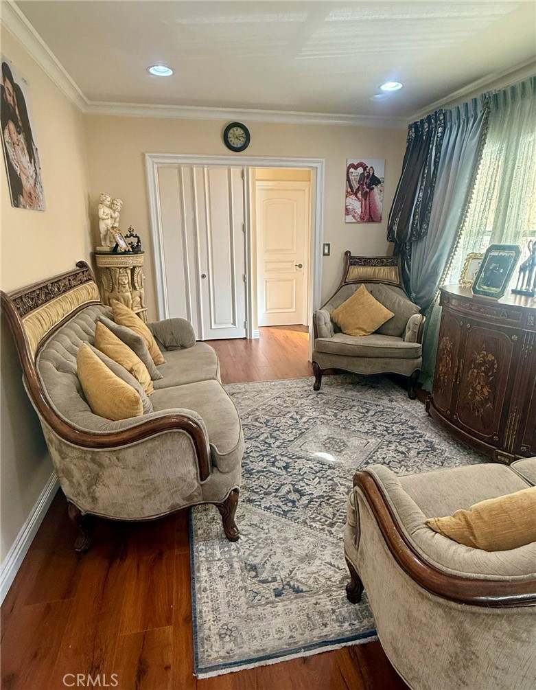 Dining room/ den