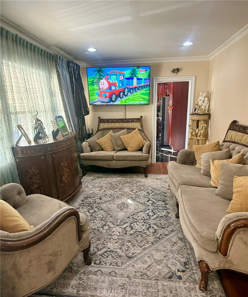 Formal dining room
