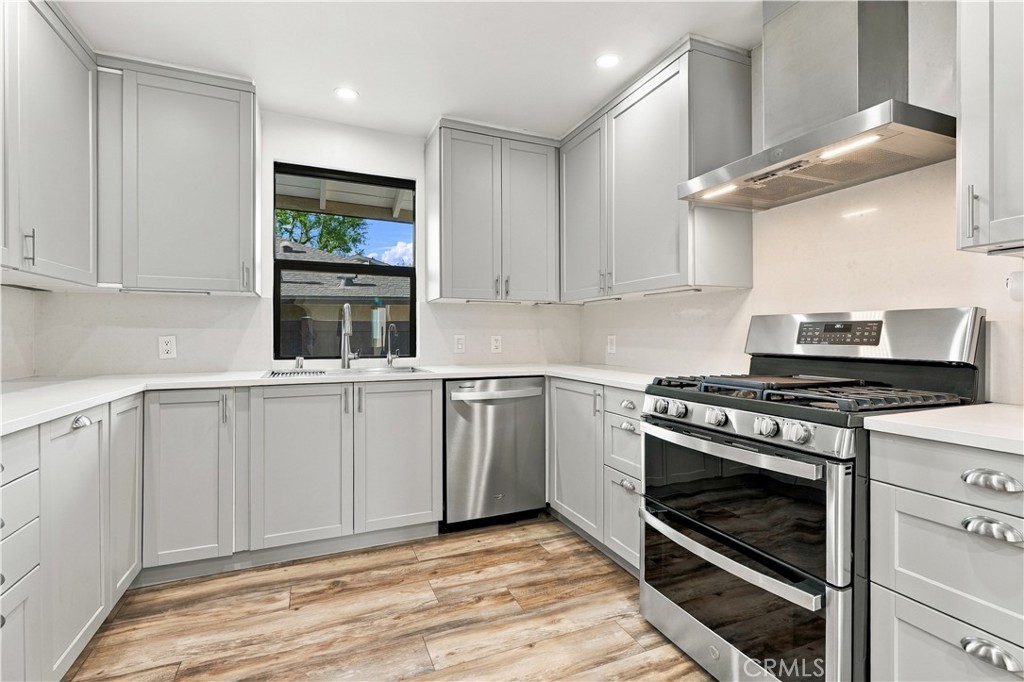 4548 Loma Vista, La Canada Flintridge, CA 91011