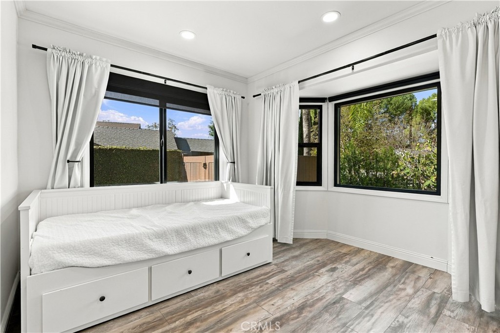 4548 Loma Vista, La Canada Flintridge, CA 91011