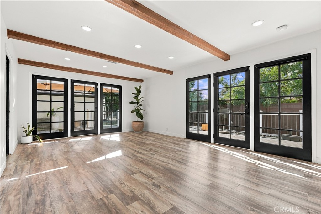 4548 Loma Vista, La Canada Flintridge, CA 91011