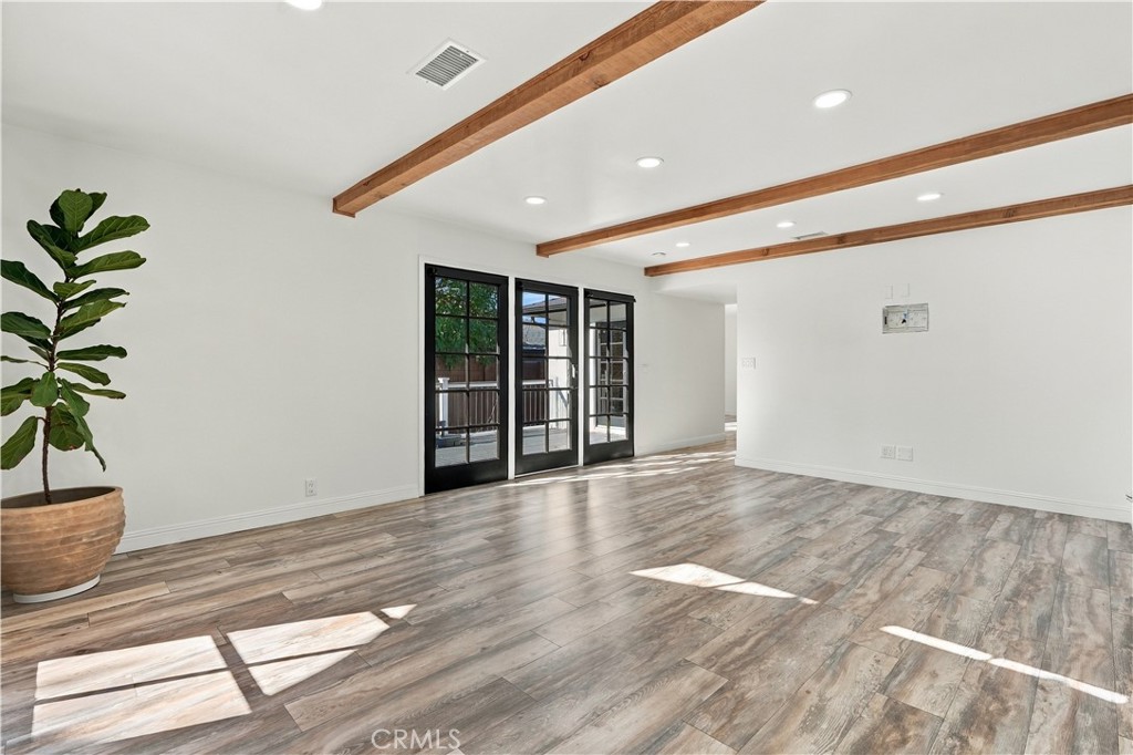 4548 Loma Vista, La Canada Flintridge, CA 91011