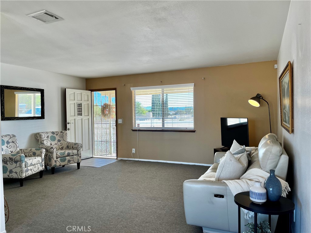 15728 Little Beaver, Victorville, CA 92395 15728 Little Beaver, Victorville, CA 92395