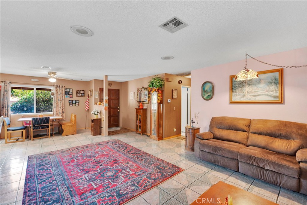16167 Chestnut, Hesperia, CA 92345