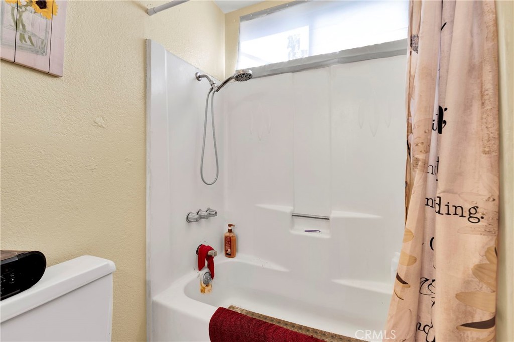16167 Chestnut, Hesperia, CA 92345