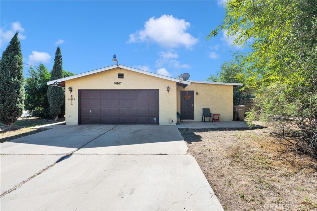 16167 Chestnut, Hesperia, CA 92345 16167 Chestnut, Hesperia, CA 92345