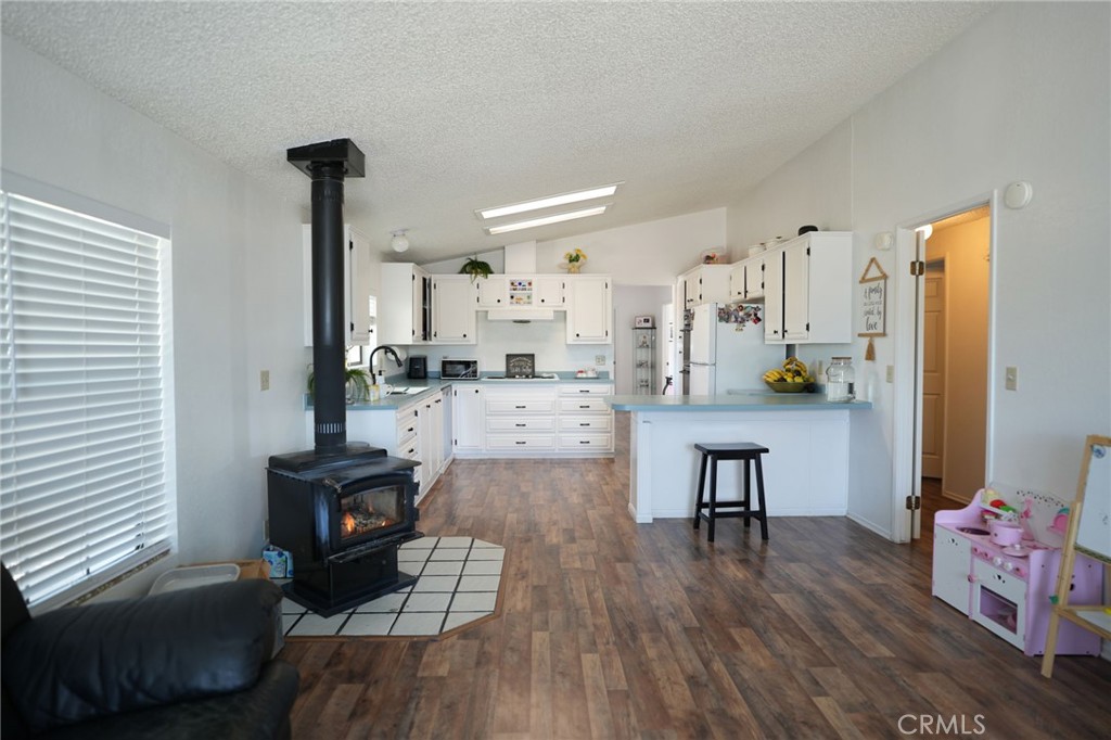 10960 Duxbury Road, Oak Hills, CA 92344 10960 Duxbury Road, Oak Hills, CA 92344