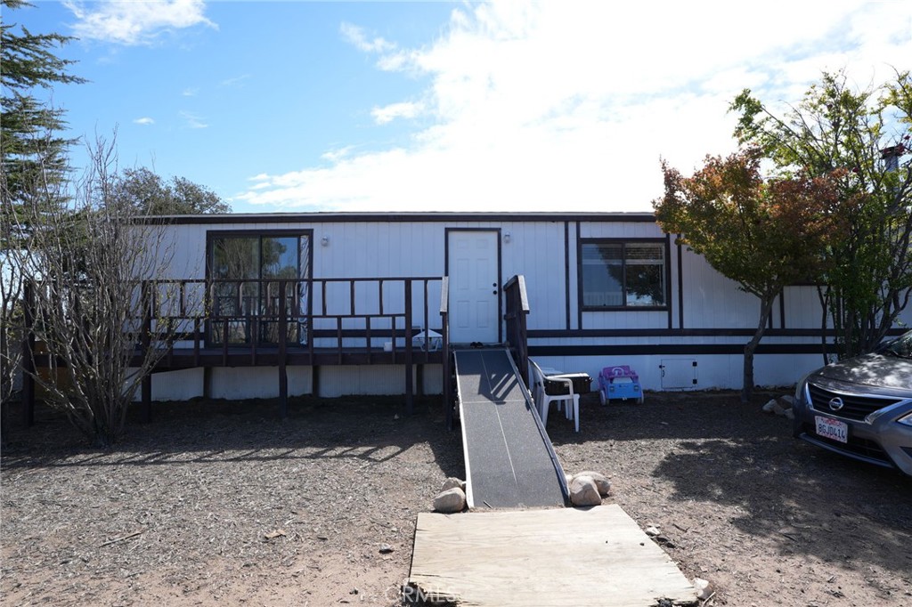 10960 Duxbury Road, Oak Hills, CA 92344 10960 Duxbury Road, Oak Hills, CA 92344