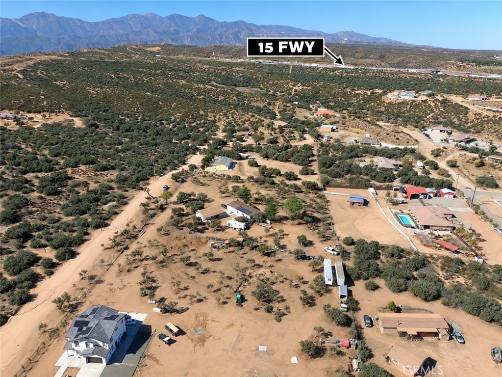 10960 Duxbury Road, Oak Hills, CA 92344