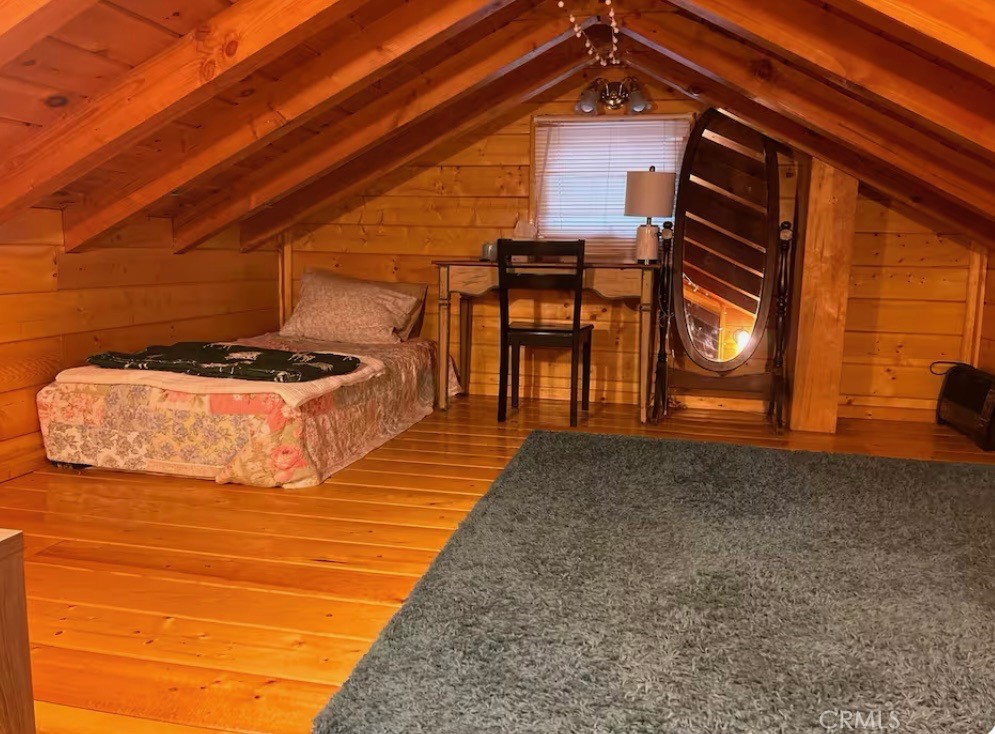 646 Mountain View Avenue, Wrightwood, CA 92397