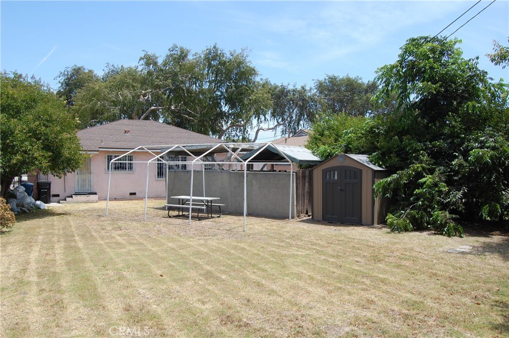 13009 Stanford, Los Angeles, CA 90059