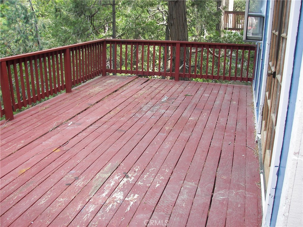 23730 Lakeview, Crestline, CA 92325