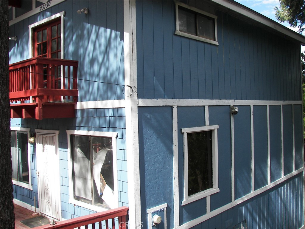 23730 Lakeview, Crestline, CA 92325