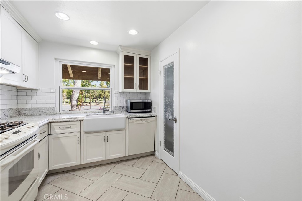 31584 Agoura, #3, Westlake Village, CA 91361