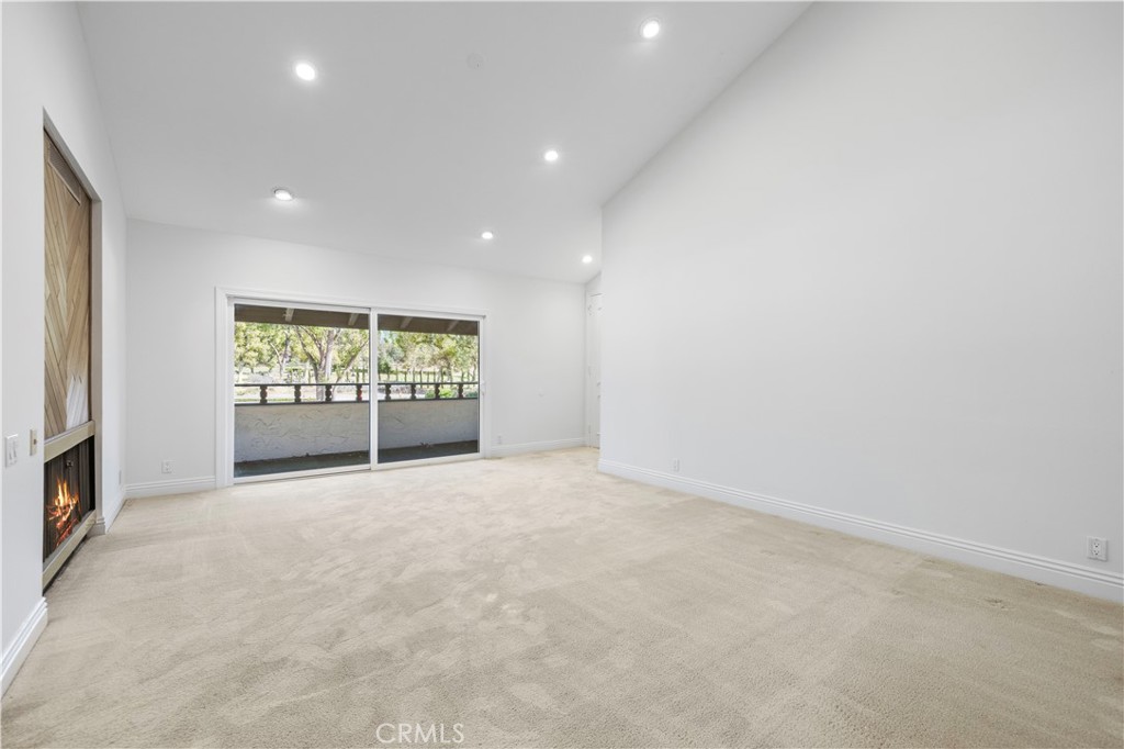 31584 Agoura, #3, Westlake Village, CA 91361