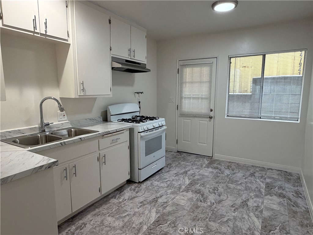 217 W 4th Street, #4, San Dimas, CA 91773
