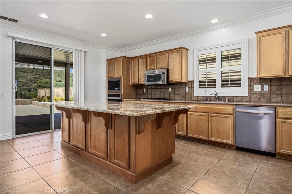 32341 Rock Rose Drive, Lake Elsinore, CA 92532
