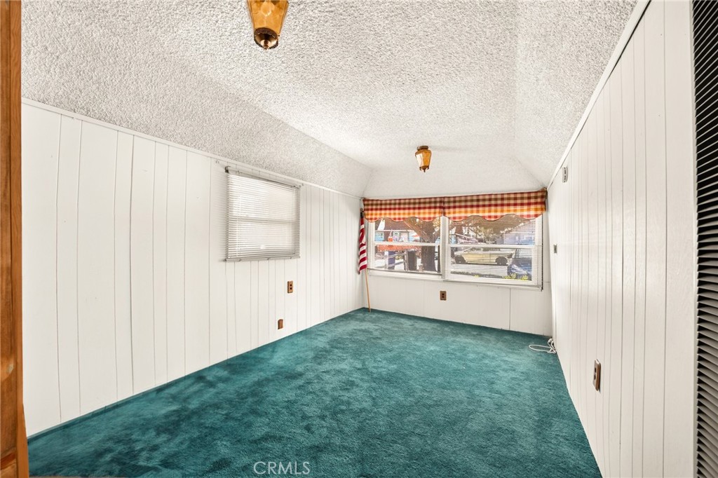 301 E Mountain View, Big Bear City, CA 92314