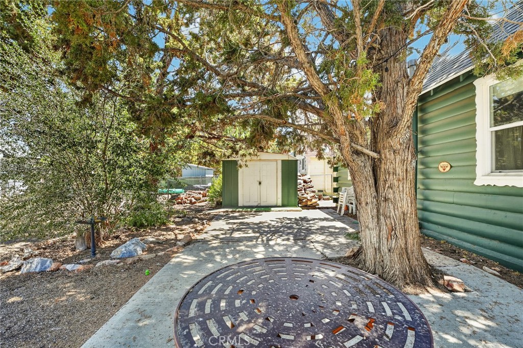 301 E Mountain View, Big Bear City, CA 92314