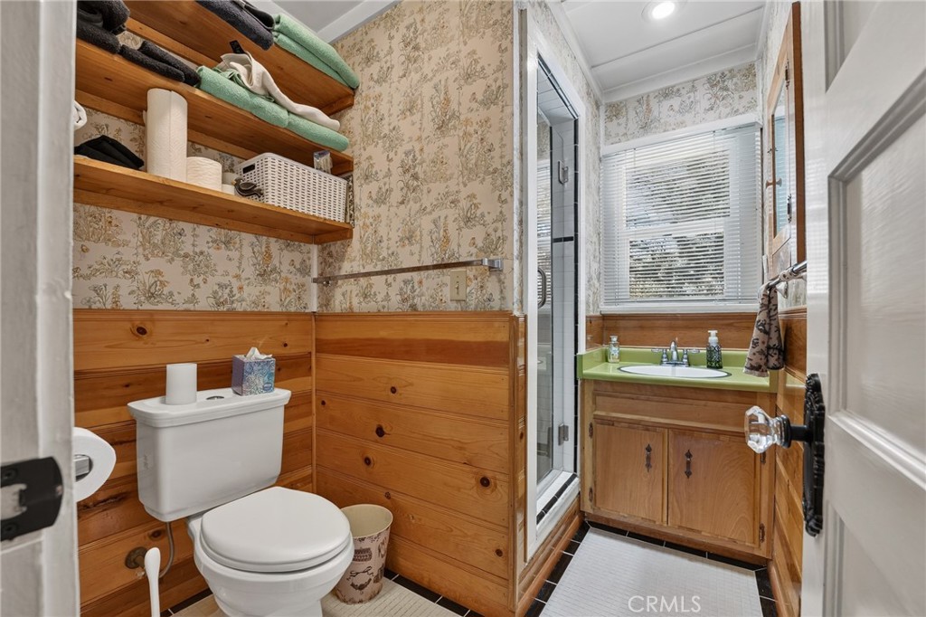 301 E Mountain View, Big Bear City, CA 92314
